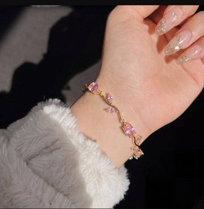 ZELVIN™ FOREVER BLOOM TULIP BRACELET 🌷